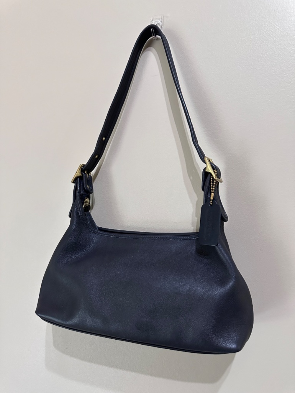 Rare Vintage Coach Legacy Black Hobo Bag Shoulder Bag with Gold Hardware 9059 - Picture 2 of 16